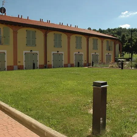 Golf & Relais Feudo Di * Asti