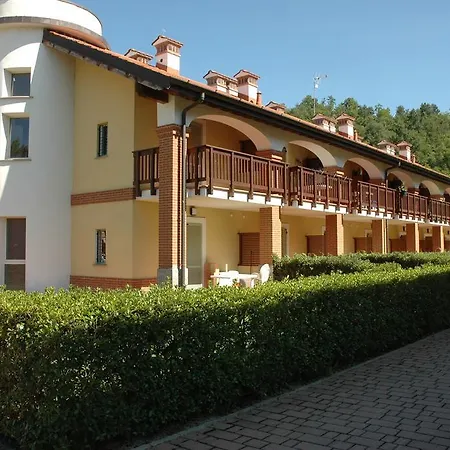 Golf & Relais Feudo Di Prázdninový dům Asti