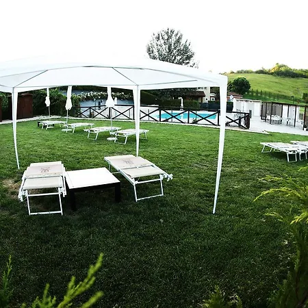 Golf & Relais Feudo Di *