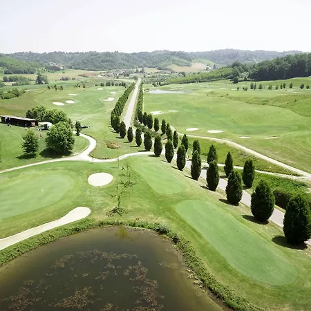 度假居 Golf & Relais Feudo Di