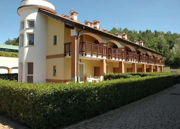 Golf & Relais Feudo Di Semesterbostad Asti