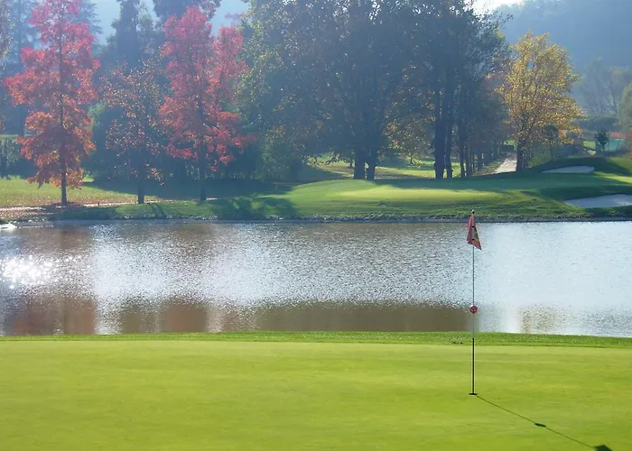 Golf & Relais Feudo Di * Asti