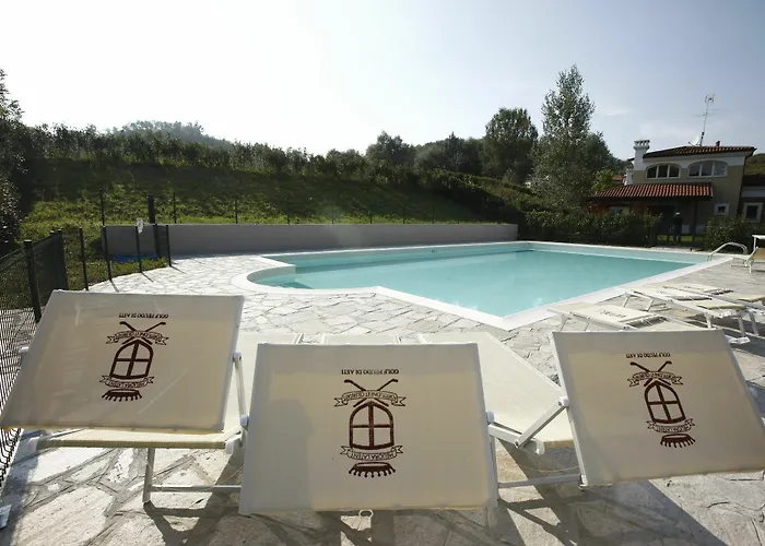 Golf & Relais Feudo Di Semesterbostad Asti