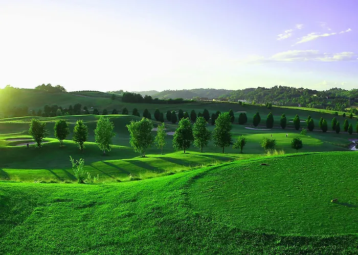 Golf & Relais Feudo Di * Asti